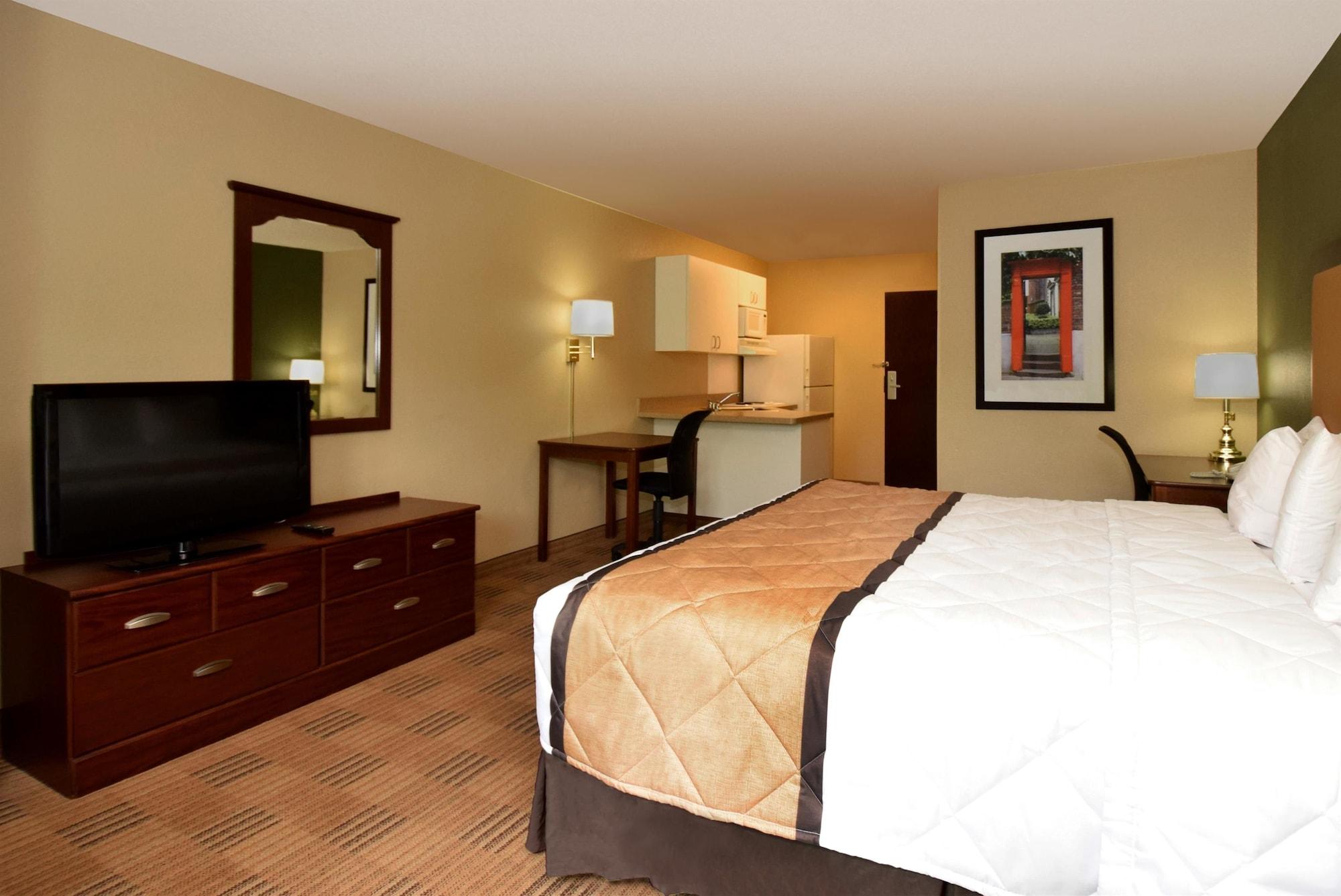 Extended Stay America Suites - Madison - Junction Court Middleton Exterior photo