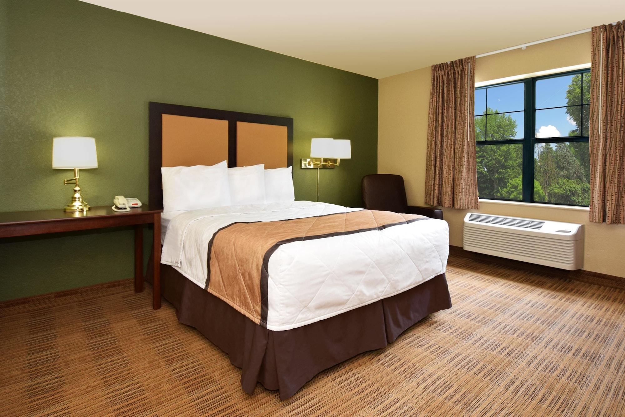 Extended Stay America Suites - Madison - Junction Court Middleton Exterior photo